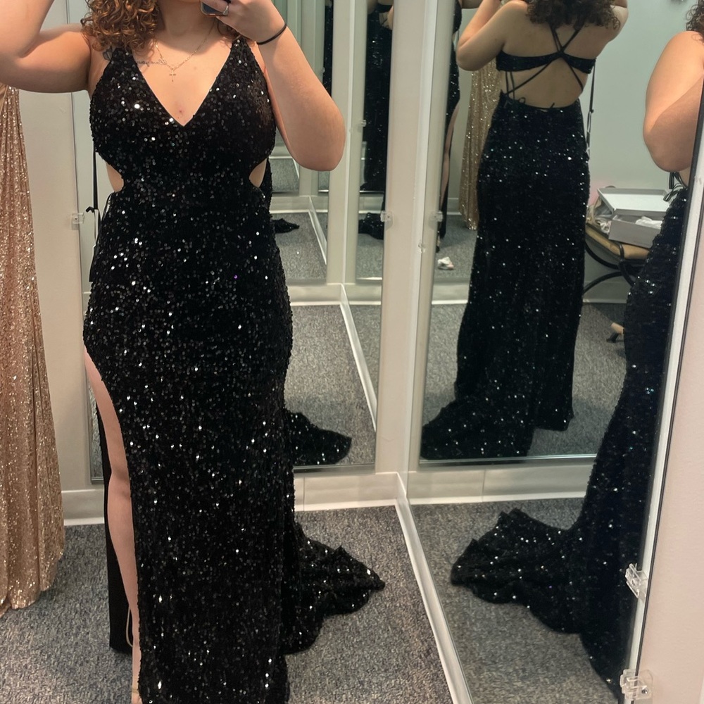 Prom dress used once black really beautiful dress